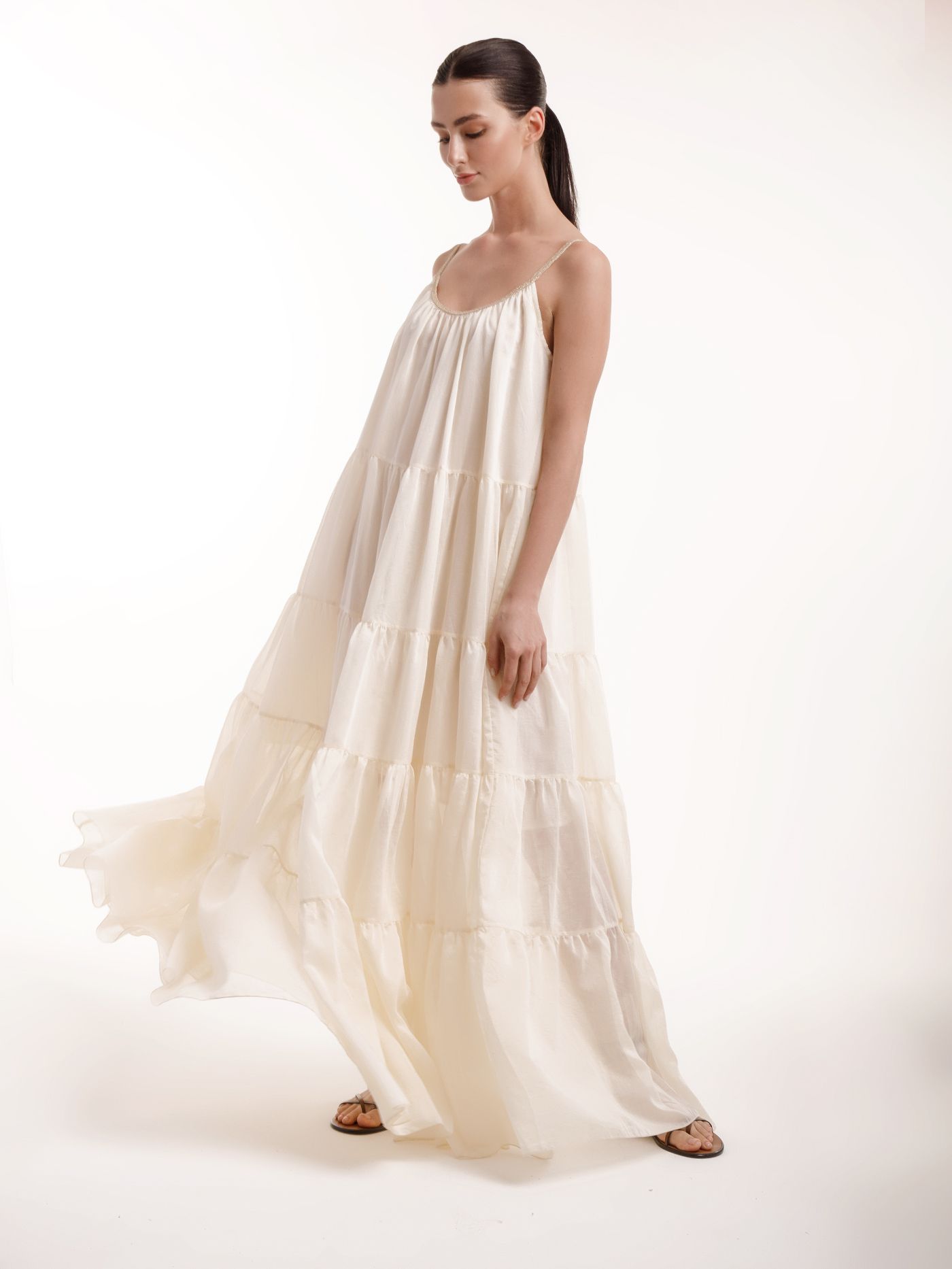 Платье длинное