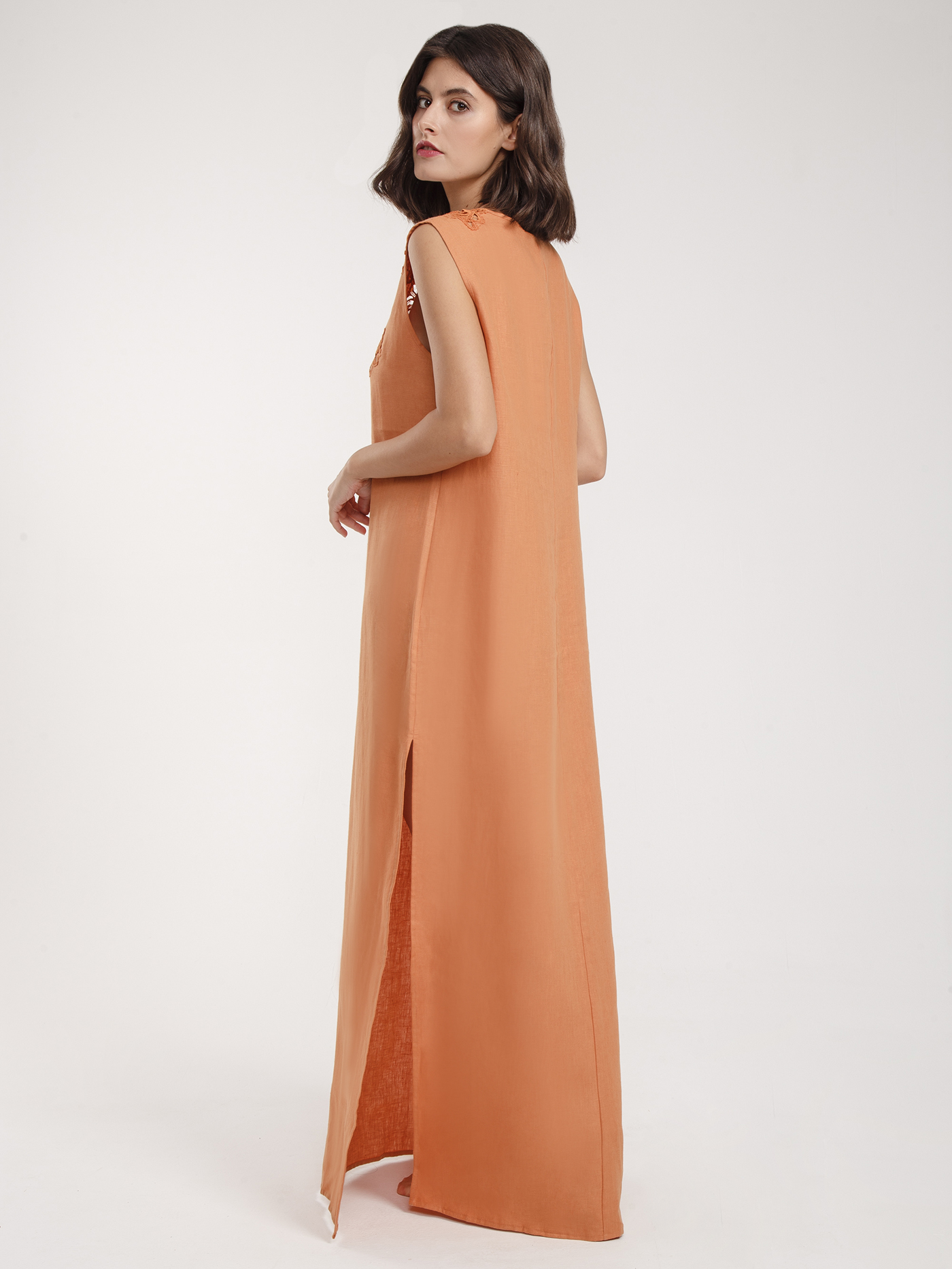 Платье длинное