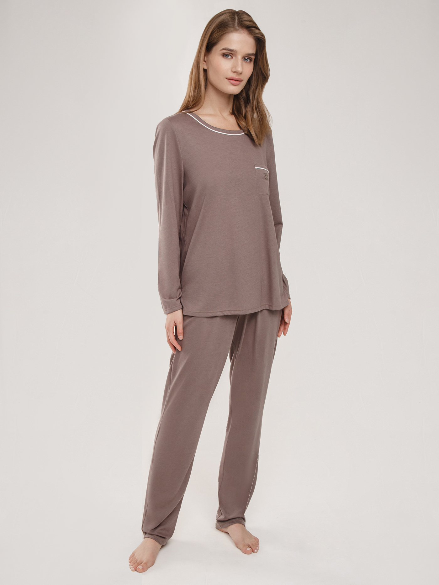 Костюм футболка / брюки