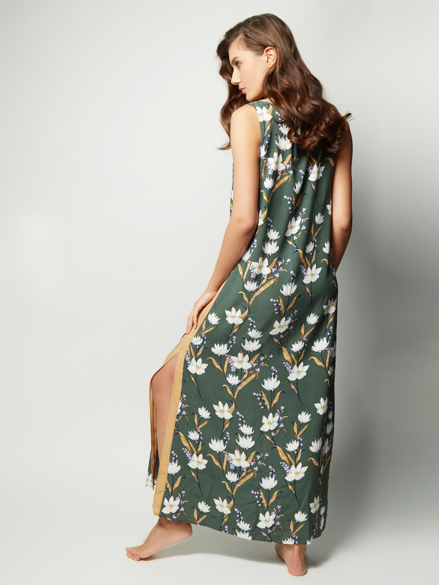 Платье длинное